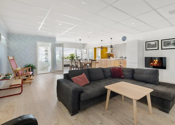 Brekstad Gjestehus As