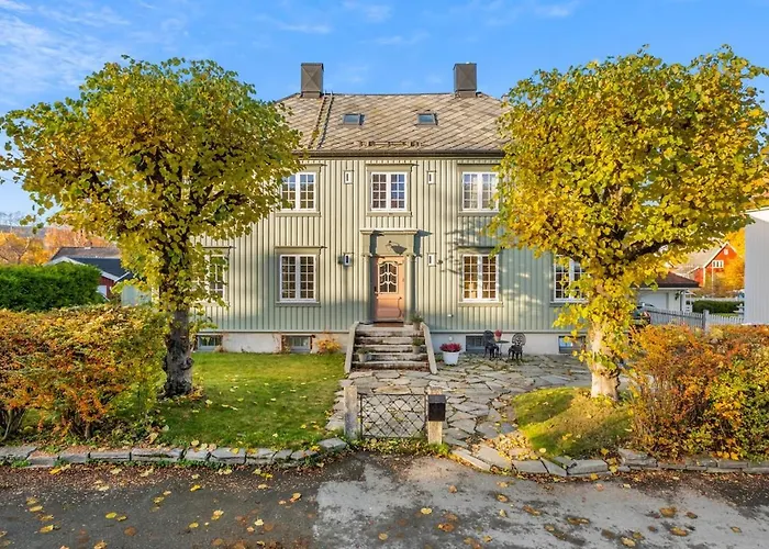 Unik Villaeiendom, Totalrenovert I Klassisk Stil